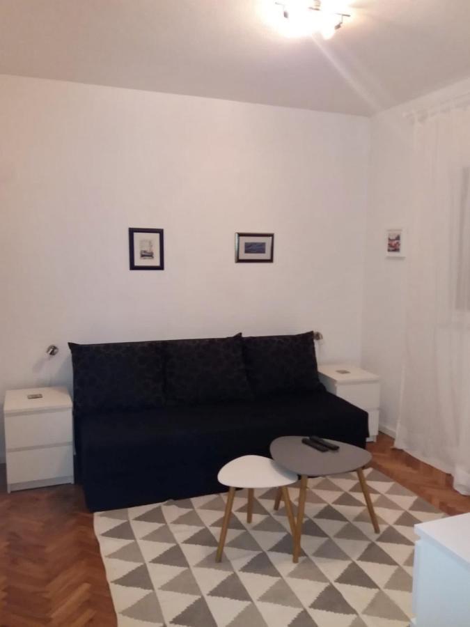 Apartment Jon Zuljana Ngoại thất bức ảnh