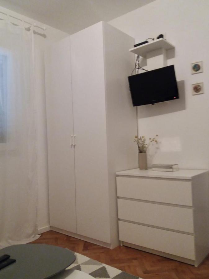 Apartment Jon Zuljana Ngoại thất bức ảnh